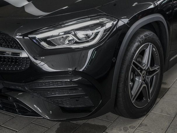 Mercedes-Benz GLA 200 AMG Line 120 kW image number 3