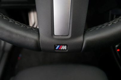 Car image 33