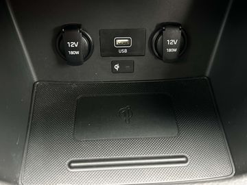 Car image 37