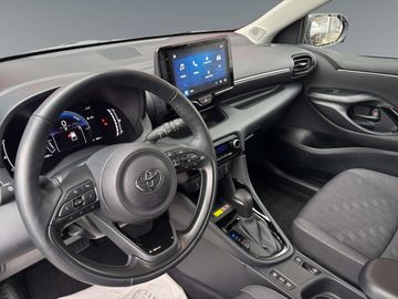 Car image 11