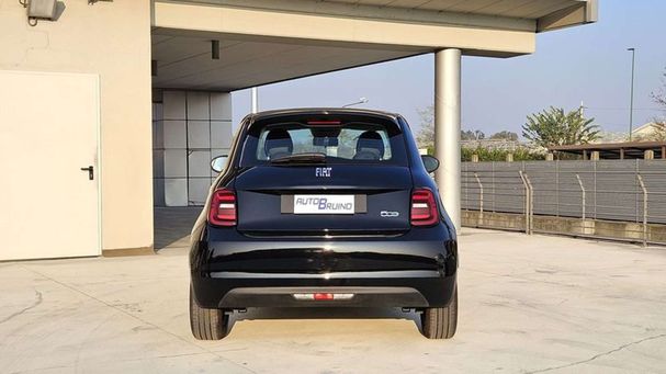 Fiat 500 e 70 kW image number 6