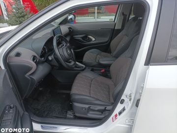 Car image 21