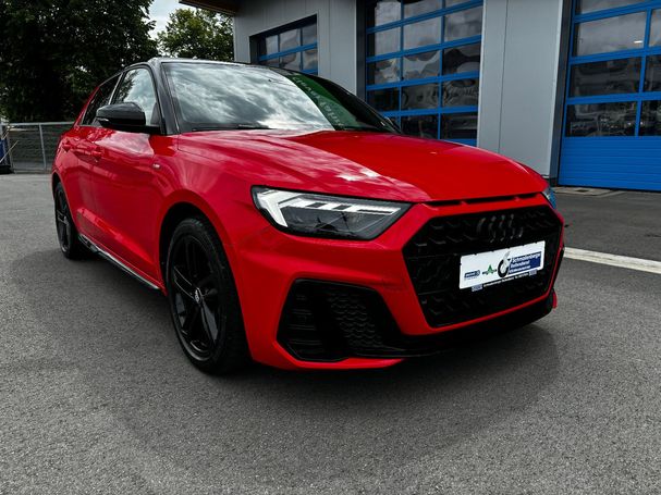 Audi A1 30 TFSI S-line Sportback 85 kW image number 1