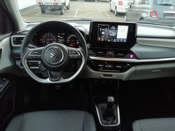 Car image 14