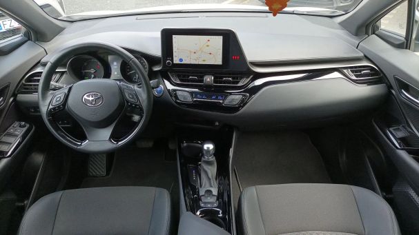 Toyota C-HR 90 kW image number 23