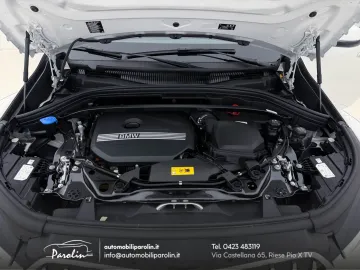 Car image 33