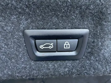 Car image 50