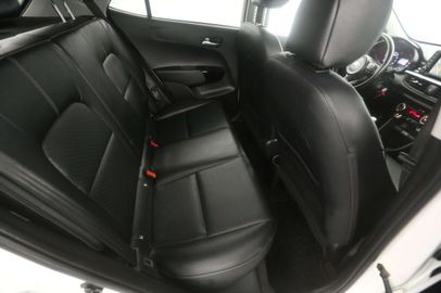 Car image 24