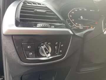 Car image 41