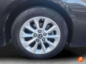 Car image 24