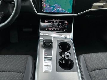 Car image 33