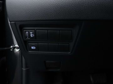 Car image 33