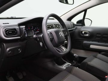 Car image 26