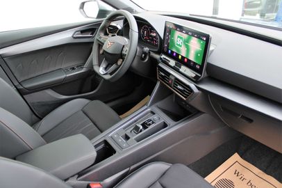 Car image 33