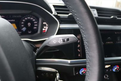 Car image 35