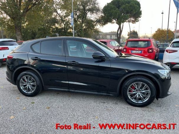 Alfa Romeo Stelvio 2.2 Diesel AT8 118 kW image number 10