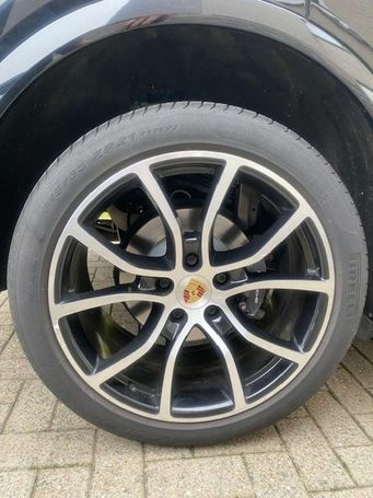 Porsche Cayenne Turbo S Tiptronic 250 kW image number 8