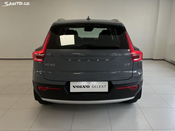 Volvo XC40 D3 Momentum 110 kW image number 4