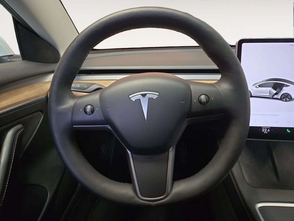 Tesla Model 3 Long Range AWD Dual Motor 150 kW image number 11