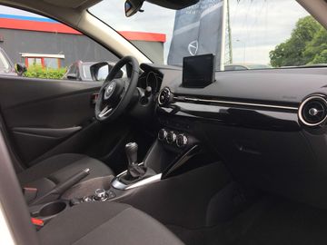 Car image 11