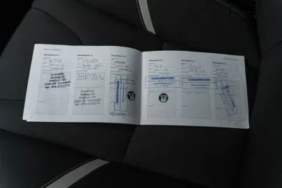 Car image 35