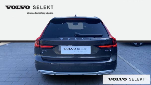 Volvo V90 Cross Country AWD 146 kW image number 2