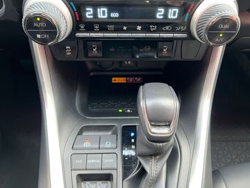 Car image 21