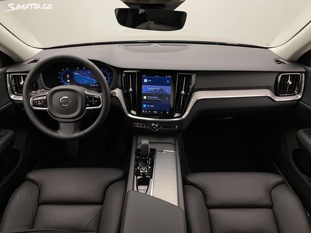 Volvo V60 Cross Country AWD B4 145 kW image number 2