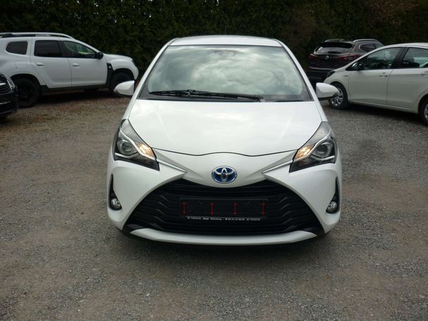 Toyota Yaris Hybrid 74 kW image number 3