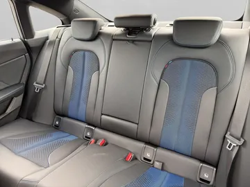 Car image 29