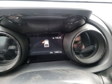 Car image 30