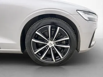 Car image 36