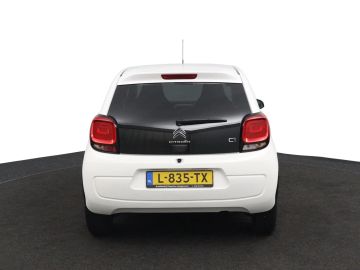 Car image 37