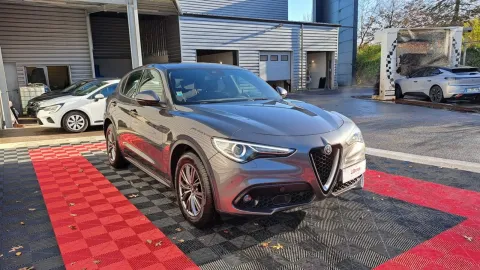 Car image 2