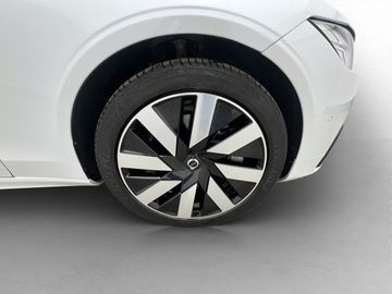 Car image 38