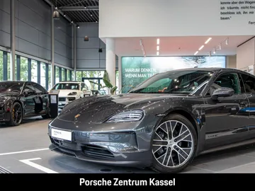 Car image 32