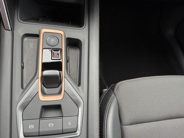 Car image 29
