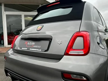 Car image 30