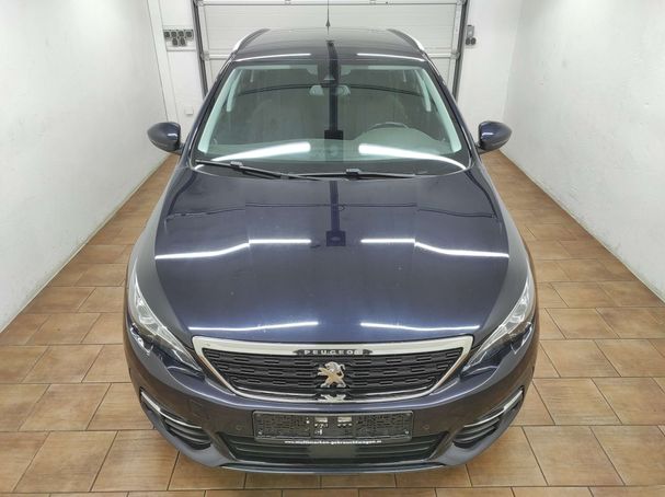 Peugeot 308 1.5 96 kW image number 5