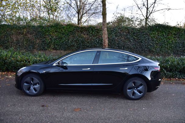 Tesla Model 3 60 Plus 175 kW image number 4