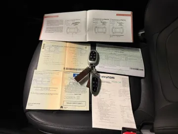 Car image 32