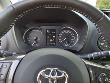 Car image 10