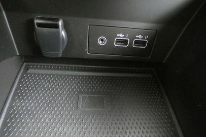 Car image 36