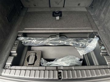 Car image 41