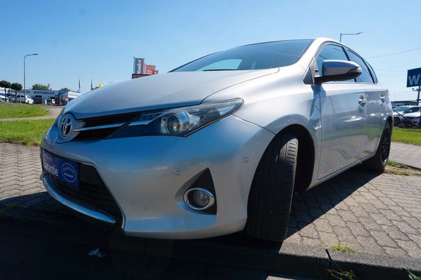 Toyota Auris 73 kW image number 6