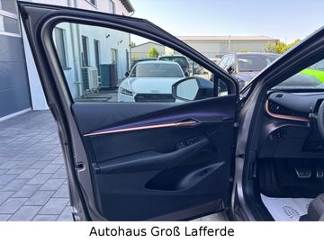 Car image 38