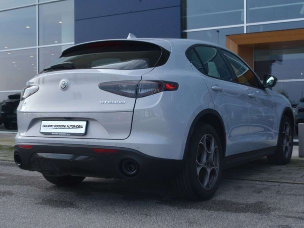 Alfa Romeo Stelvio 2.2 Q4 154 kW image number 3