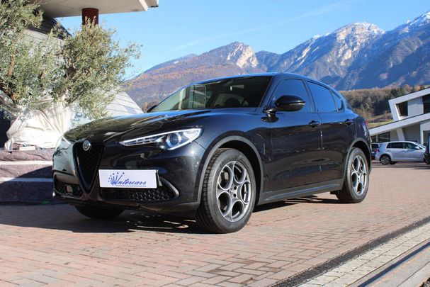 Alfa Romeo Stelvio 2.2 Diesel 118 kW image number 1