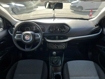 Car image 28