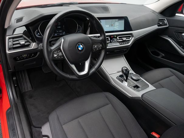 BMW 330d Touring xDrive 195 kW image number 23